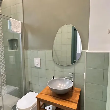 Bloom בית הארחה 4*